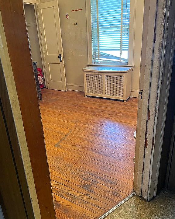 1st image of 2130 N Lawler Ave