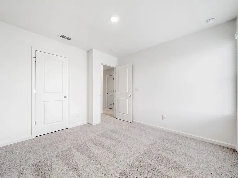 602 Jervis Way — Photo 27