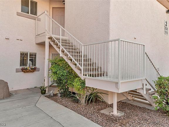 4th image of 4555 E Sahara Ave Unit 105