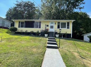 215 Kings Ct, Danville, VA 24540