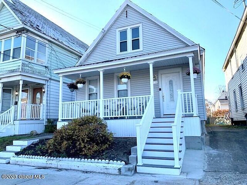 2nd image of 278 Duane Avenue