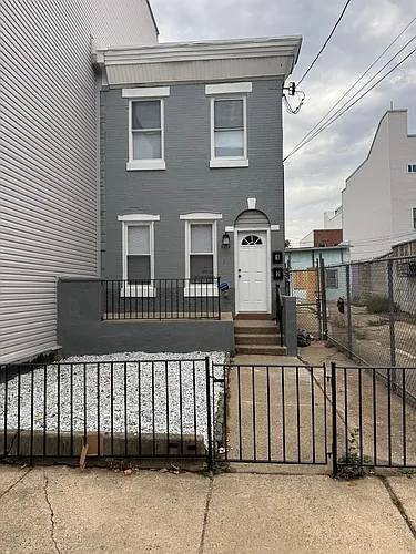 1933 W Huntingdon St #2 Photo 1