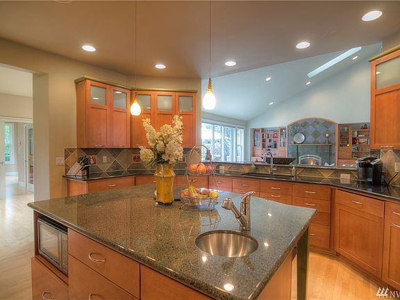 5th image of 3443 Bayberry Ln NW