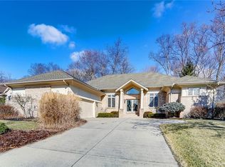 3920 N Field Dr, Bellbrook, OH 45305
