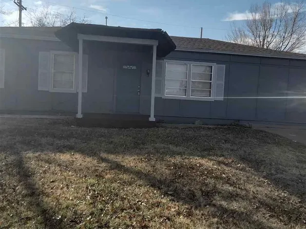 2206 NW 28th St, Lawton, OK 73505