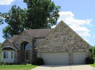 24321 Thorn Dr #25, Brownstown, MI