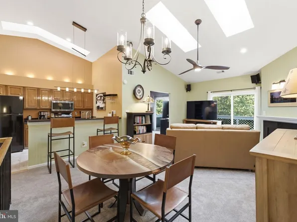 12935 Grays Pointe Rd #12935C, Fairfax, VA 22033