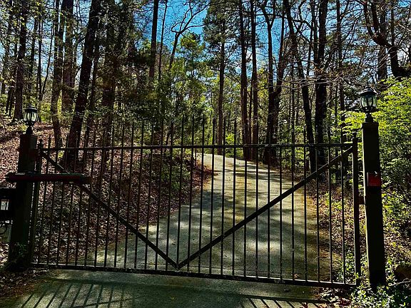 2nd image of 10111 Garrison Rd