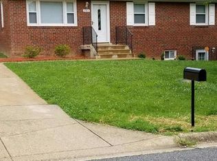 8904 Townsend Ln, Clinton, MD 20735