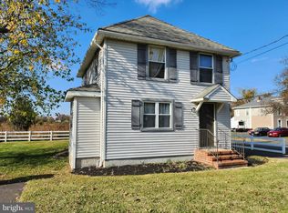 869 12th St, Hammonton, NJ 08037