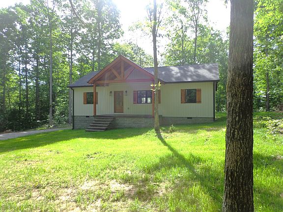 3rd image of 700 Hillcrest Rd