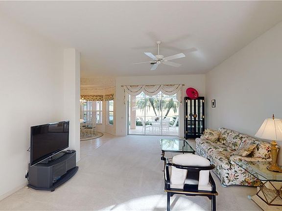 5th image of 467 Fairway Isles Dr