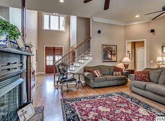 5th image of 176 Fawn Ln