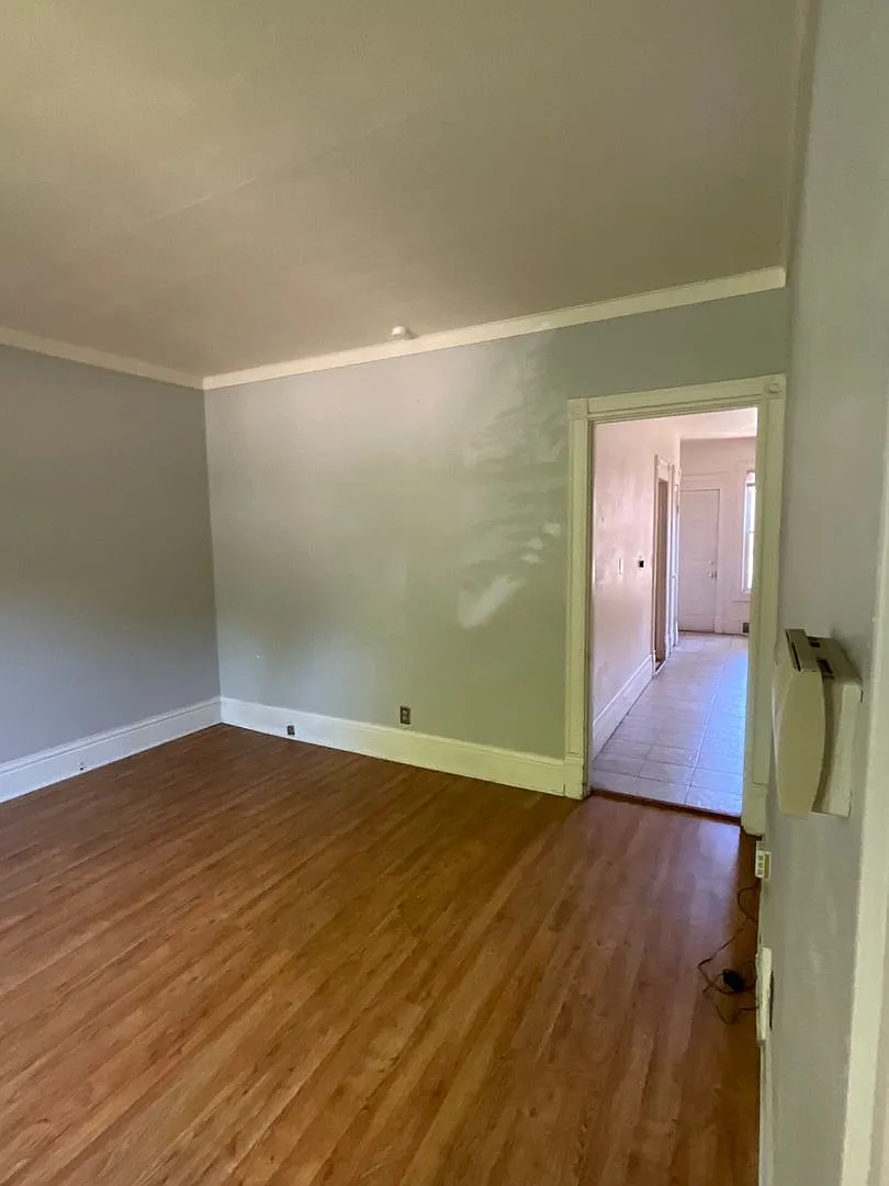 3224 S Howell Ave — Photo 3