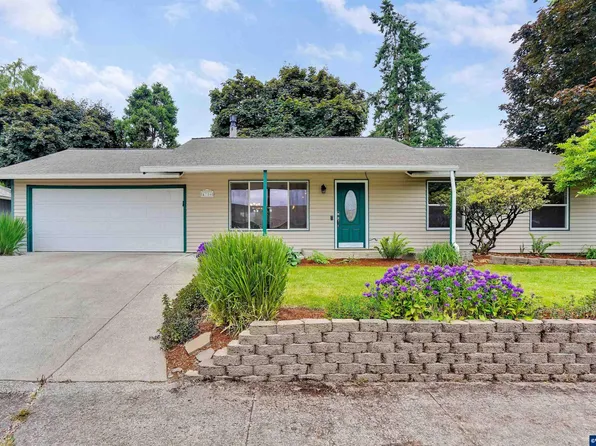 4716 Horseshoe Ct SE, Salem, OR 97317