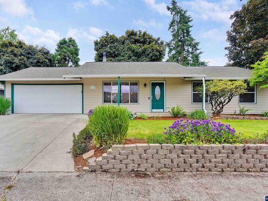 4716 Horseshoe Ct SE, Salem, OR 97317