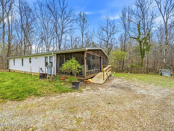 2nd image of 285 Suddath Rd