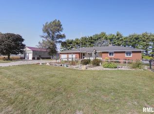 27834 Honey Heart School Ave, Athens, IL 62613