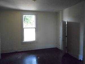 4th image of 1434 Oakland Ave