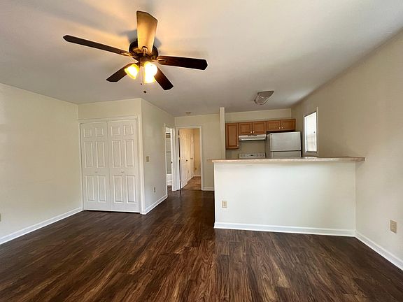 2nd image of 127 5th St #B
