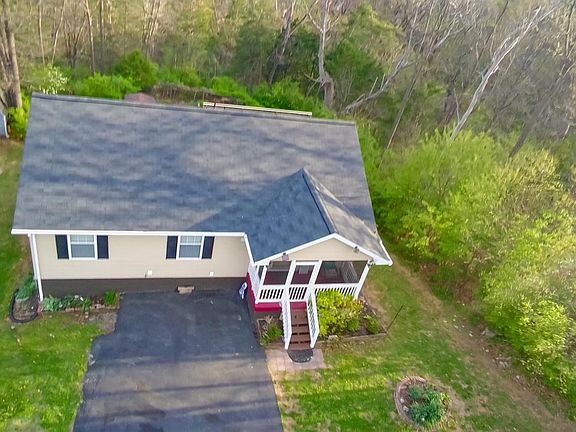 3rd image of 13 Crestview Dr