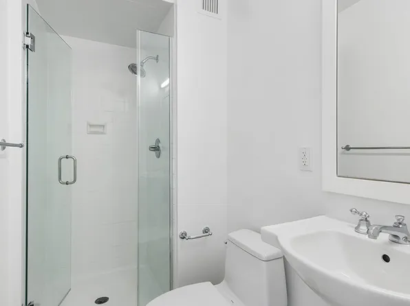 254 East 68th Street image 12 of 13