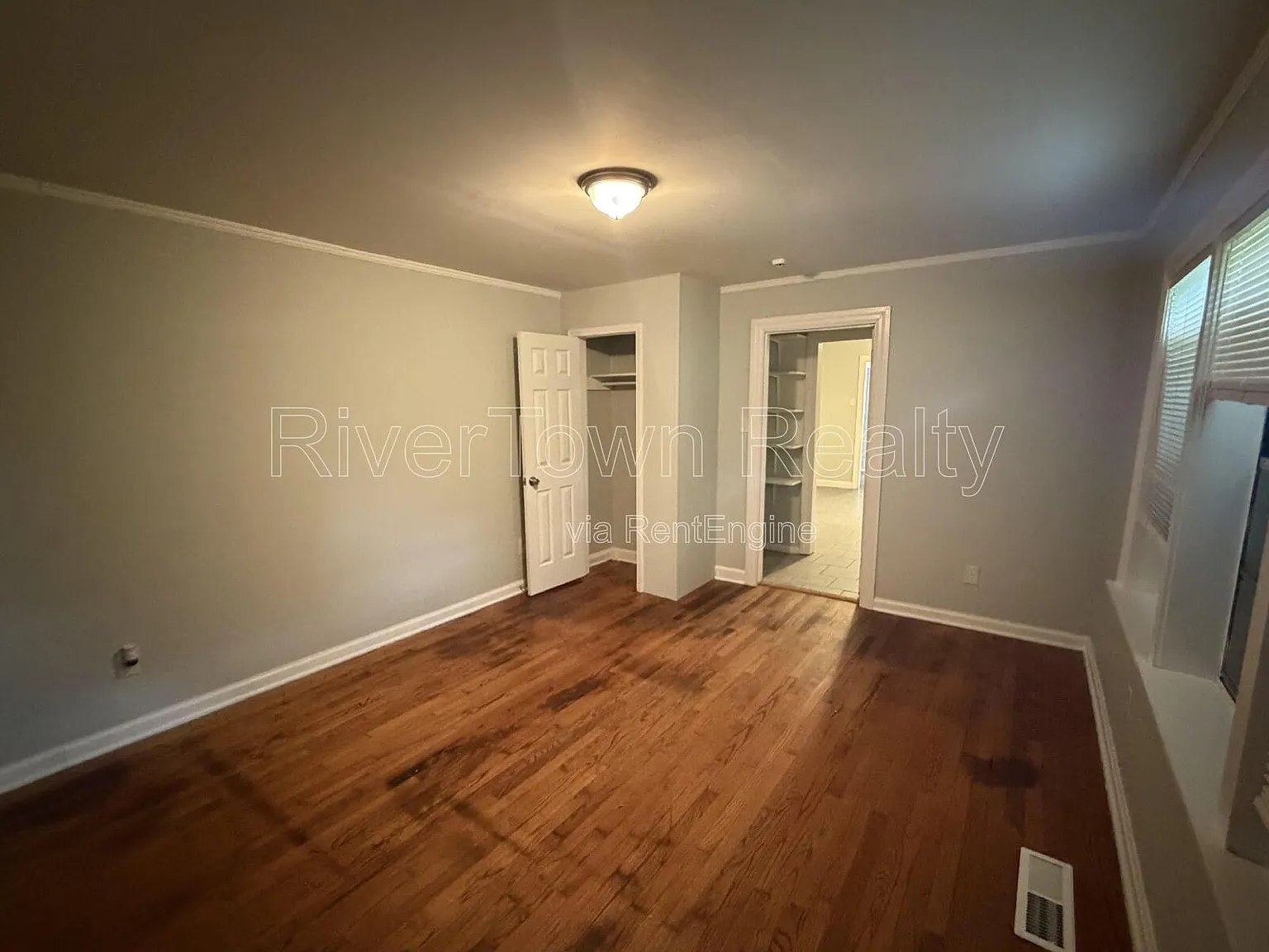 4 bed, 2.0 bath, 1648 sqft, $1,450 — Photo 3