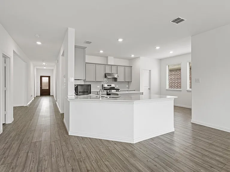 3708 Milkweed Rd — Photo 3