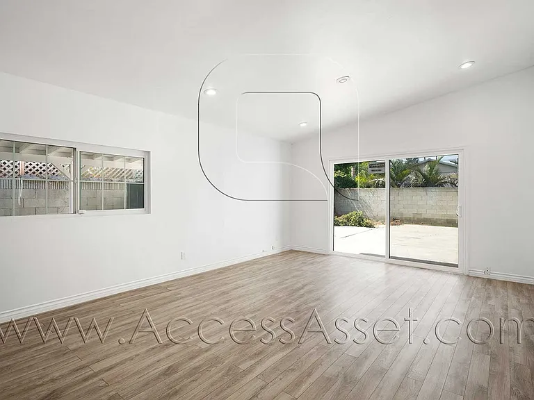 4239 W 179th St — Photo 23