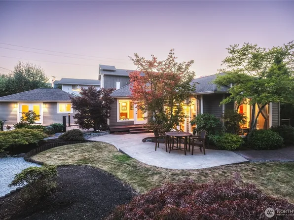 809 33rd Street, Anacortes, WA 98221