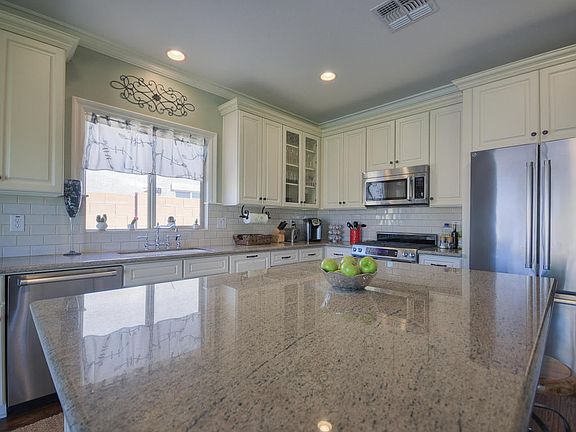 3rd image of 10096 W Jessie Ln