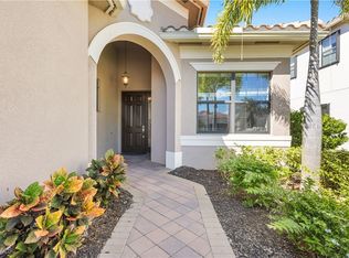 11530 Foxbriar Ln, Fort Myers, FL 33913