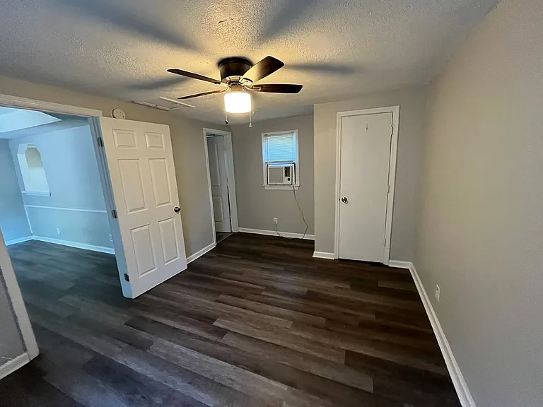 824 Winston Rd — Photo 14
