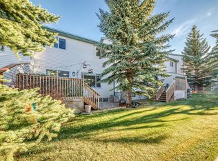 122 SW Bow Ridge Cres #8, Cochrane, AB T4C1V9