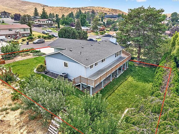 4th image of 918 Roza Vista Dr