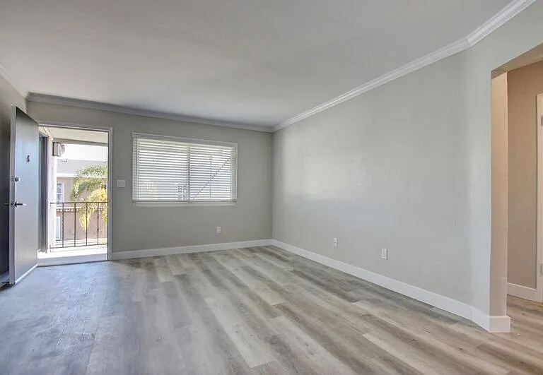 4659 Oregon St — Photo 5