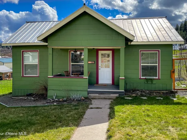 2037 Saint Maries Ave, St Maries, ID 83861