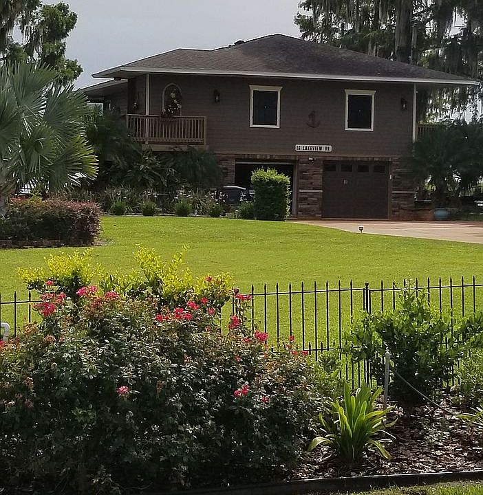 1st image of 16 Lakeview Dr N