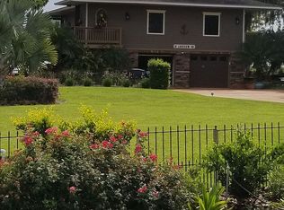 16 Lakeview Dr N, Haines City, FL 33844