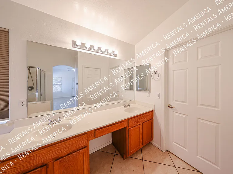 13182 W Cypress St — Photo 19