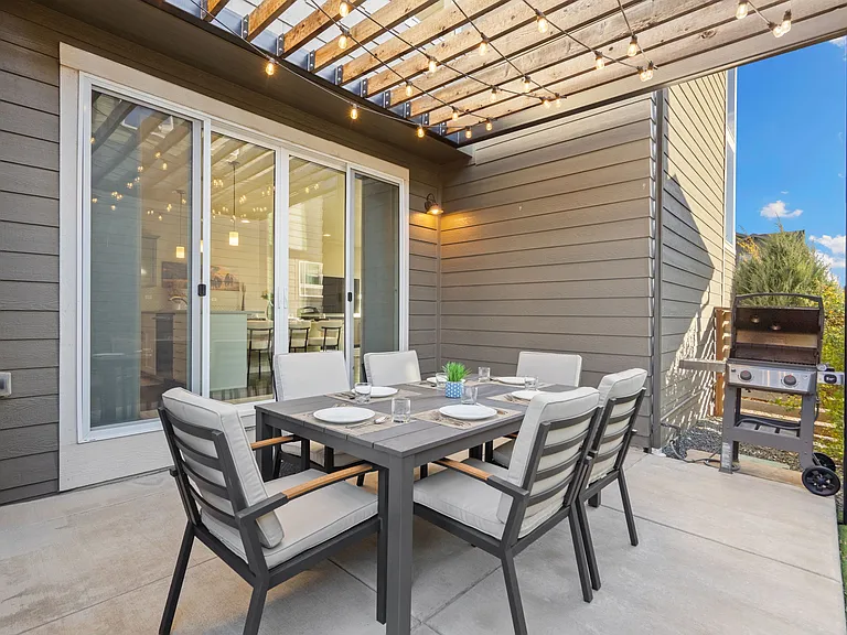 2932 Comet St — Photo 34