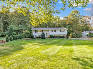 52 Autumn Dr, Monroe, CT 06468
