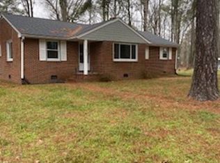 2974 W Park Dr, Petersburg, VA 23805