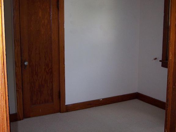 5th image of 122 Park Ave #2