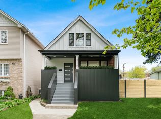 5116 W Carmen Ave, Chicago, IL 60630