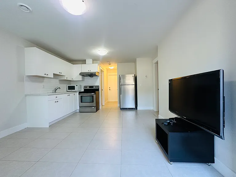 4473 Oxford St #BASEMENT — Photo 5