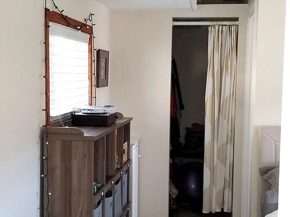 5th image of 590 Sycamore Dr