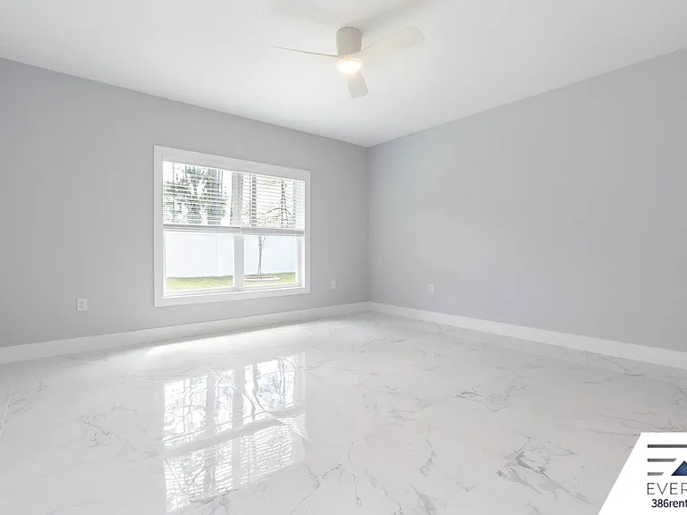 4 Karl Ct — Photo 16