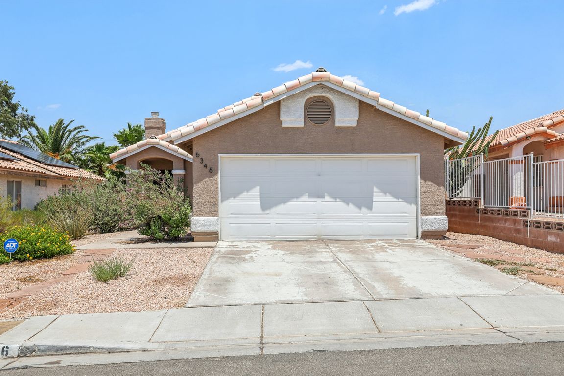 Gold Canyon Dr-S0507-001.jpg