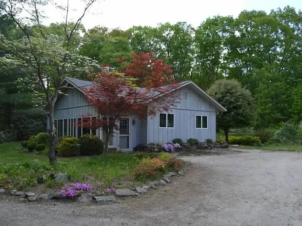 79 Rocky Hill Rd, Scituate, RI 02857